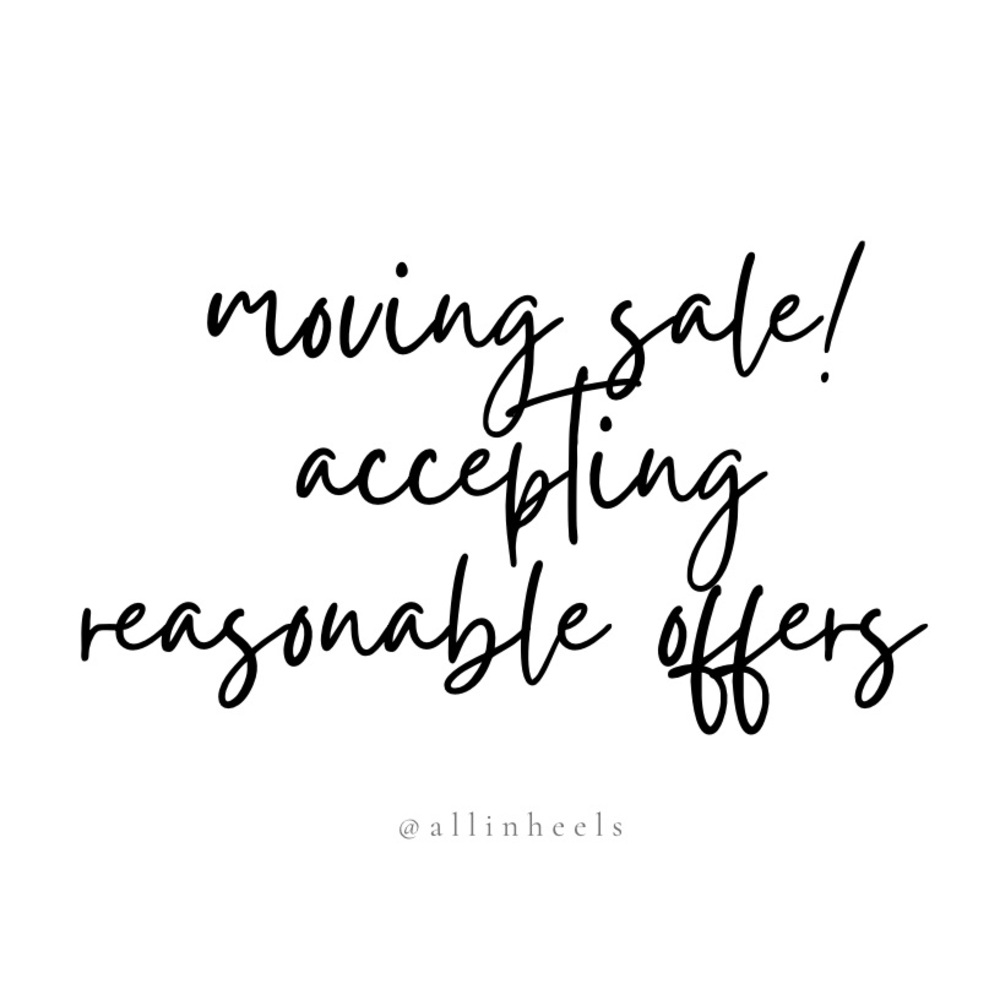 Vince Signature V Crocodile Embossed Tote - Picture 2 of 8